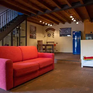 Apartament Casa Dolce Casa Alzaia Grande, Mediolan